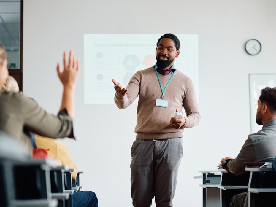 A university lecturer responds to a student's question.